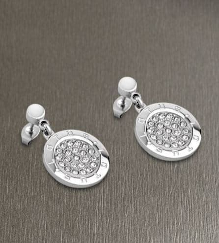 Pendientes de acero